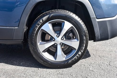 Certified 2020 Jeep Cherokee Limited image 19