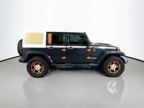 Used 2017 Jeep Wrangler Unlimited Sahara w/ Quick Order Package 24E Chief image 4