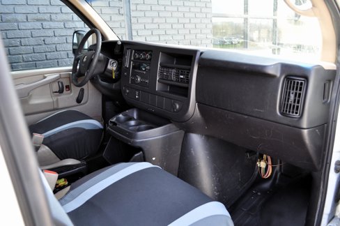 Used 2010 Chevrolet Express 2500 image 27