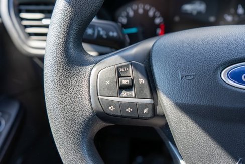 Used 2020 Ford Escape SE image 22