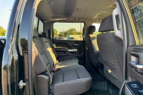Used 2018 Chevrolet Silverado 1500 LT w/ All Star Edition image 10