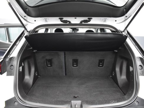 Used 2022 Chevrolet Bolt EUV LT w/ Convenience Package image 25