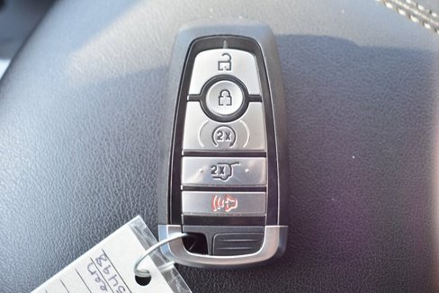 Used 2022 Ford Edge SEL w/ Convenience Package image 30