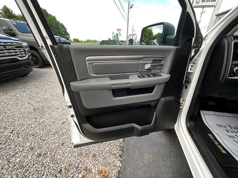 Used 2015 RAM 1500 SLT image 13