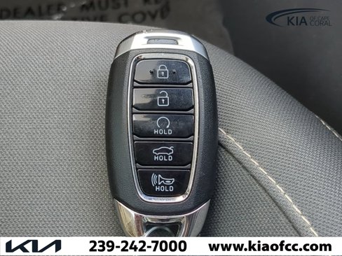 Used 2023 Hyundai Elantra SEL image 25
