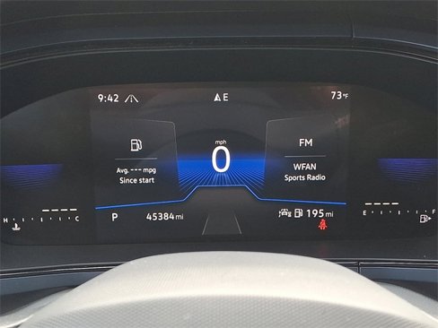 Used 2023 Volkswagen Taos SE w/ Panoramic Sunroof Package image 21