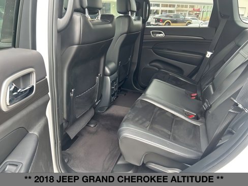 Used 2018 Jeep Grand Cherokee Altitude image 14