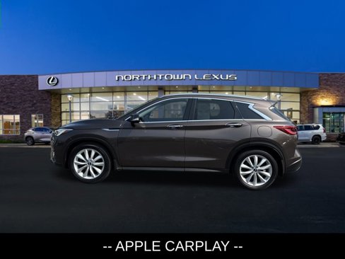 Used 2019 INFINITI QX50 Essential w/ Premium Heat Package image 2