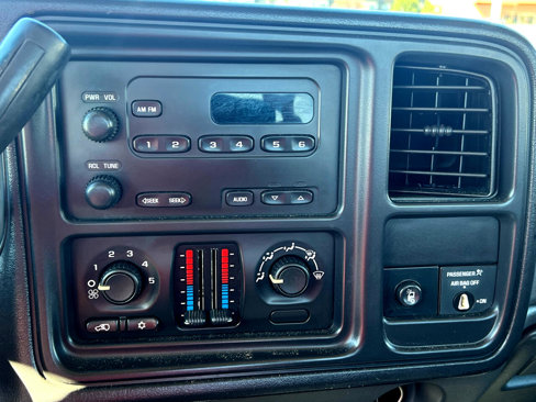 Used 2004 Chevrolet Silverado 2500 4x4 Regular Cab image 22