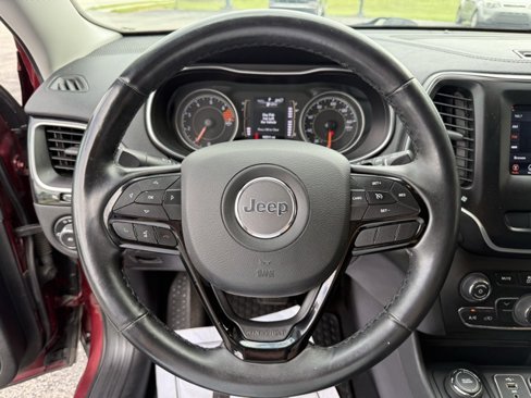 Used 2019 Jeep Cherokee Latitude Plus image 27