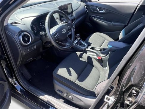 Certified 2023 Hyundai Kona SEL w/ Convenience Package image 9