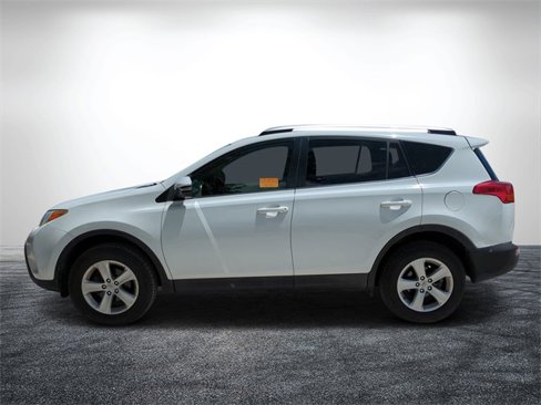 Used 2013 Toyota RAV4 XLE image 7