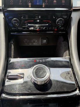 Used 2022 Jeep Grand Cherokee L Limited image 35