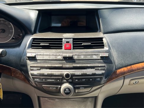 Used 2011 Honda Accord EX-L image 13