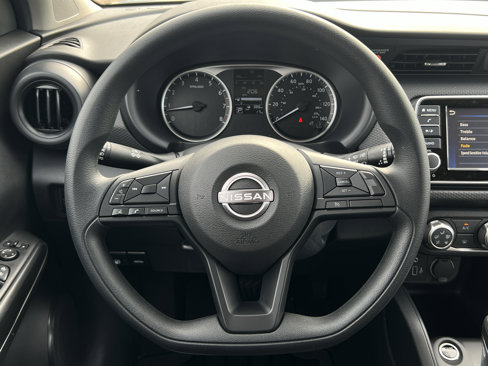 New 2025 Nissan Kicks Play S image 14
