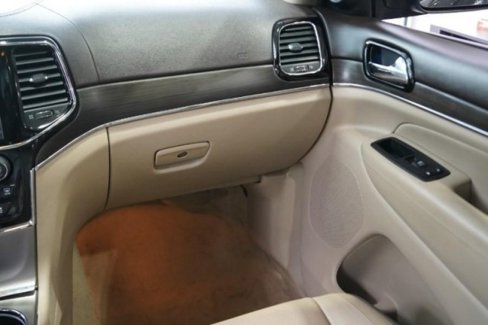 Used 2019 Jeep Grand Cherokee Overland image 8