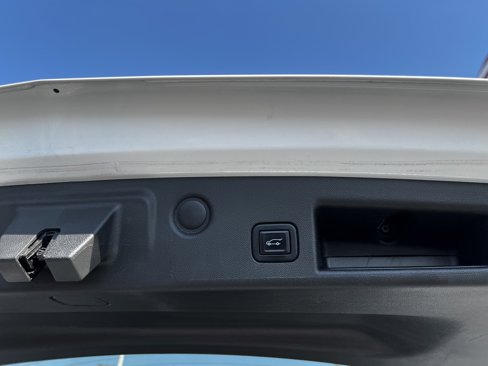 Used 2022 Chevrolet Equinox LT image 6