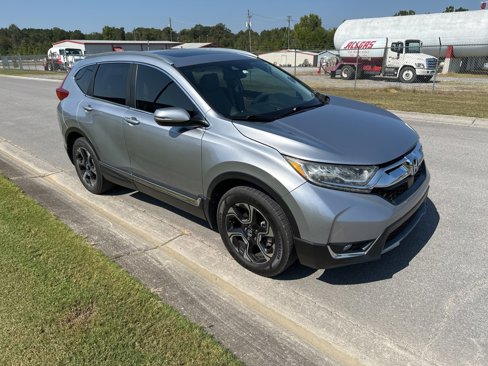 Used 2017 Honda CR-V Touring image 2