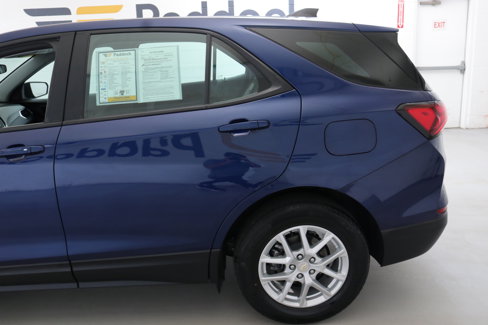 Used 2023 Chevrolet Equinox LS image 5