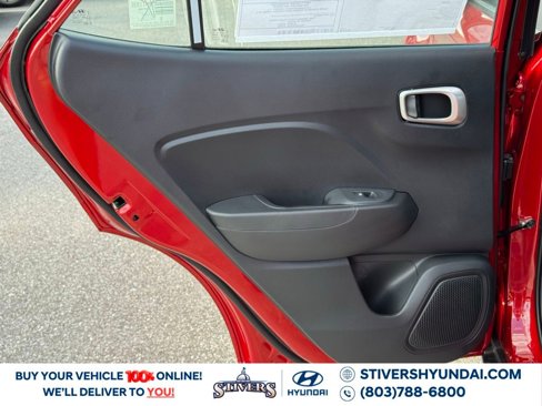 New 2025 Hyundai Venue SE image 17