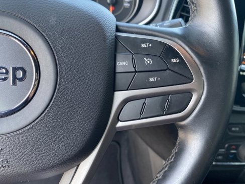 Used 2019 Jeep Cherokee High Altitude image 38