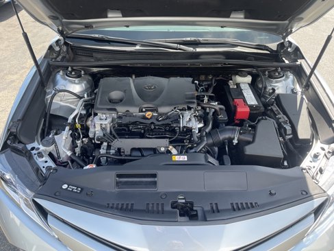 Used 2020 Toyota Camry LE image 27