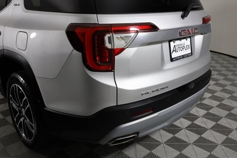 Used 2020 GMC Acadia SLT w/ Driver Alert Package II image 55