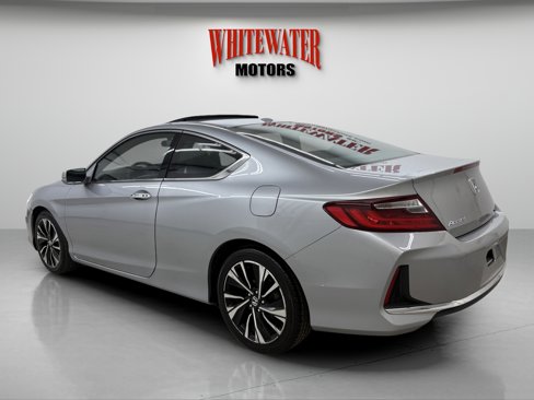 Used 2017 Honda Accord EX image 2