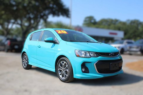 Used 2020 Chevrolet Sonic LT w/ Convenience Package image 3