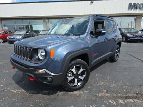 Used 2022 Jeep Renegade Trailhawk w/ Sun/Sound Group image 2