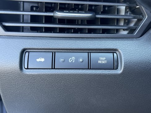 Used 2023 Nissan Altima 2.5 SR image 18