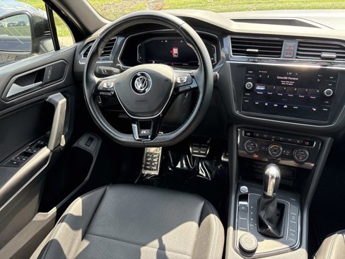 Used 2019 Volkswagen Tiguan SEL Premium R-Line w/ 3rd Row Seat Package image 26