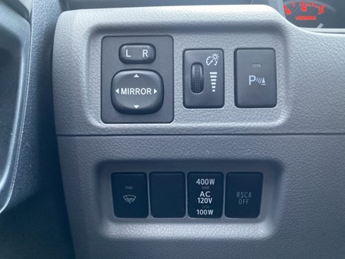 Used 2013 Toyota 4Runner SR5 image 17