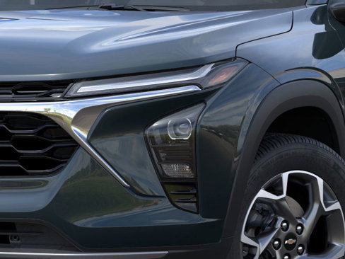 New 2025 Chevrolet Trax LT w/ Driver Confidence Package image 34