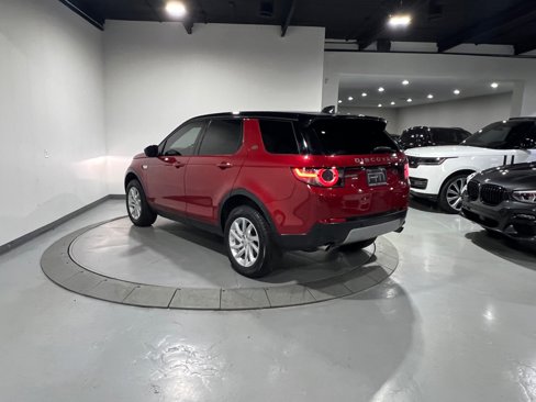Used 2018 Land Rover Discovery Sport HSE image 8