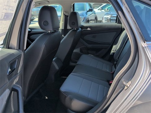 New 2025 Volkswagen Jetta SE image 8
