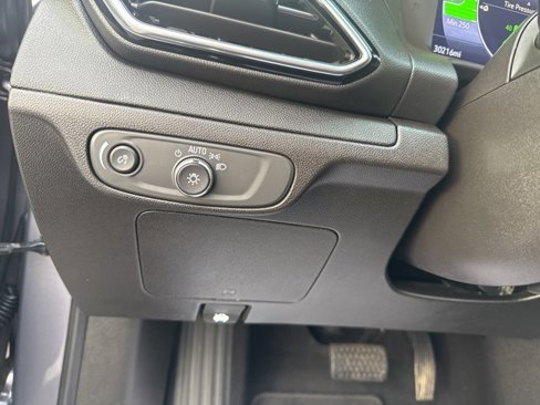 Used 2023 Chevrolet Bolt EUV LT w/ Convenience Package image 19