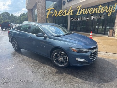 Used 2024 Chevrolet Malibu LT image 1
