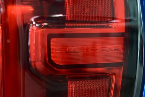 Used 2023 GMC Sierra 1500 AT4 w/ Technology Package image 19