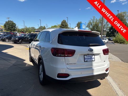 Used 2019 Kia Sorento LX w/ LX Convenience Package image 4