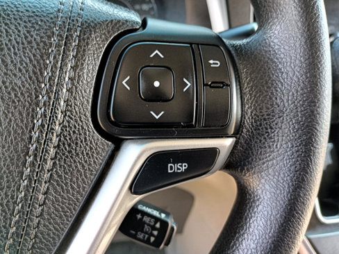 Used 2017 Toyota Sienna LE image 28
