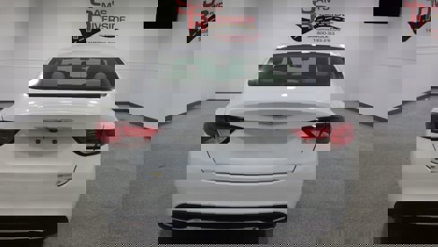Used 2016 Chrysler 200 Limited image 4