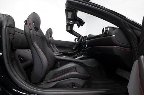 Used 2020 Ferrari Portofino image 48
