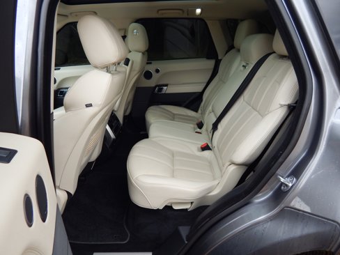 Used 2016 Land Rover Range Rover Sport Supercharged image 11