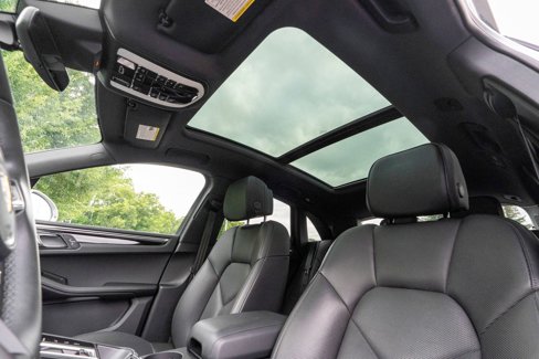Certified 2024 Porsche Macan image 26
