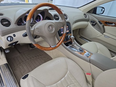 Used 2009 Mercedes-Benz SL 550 image 13