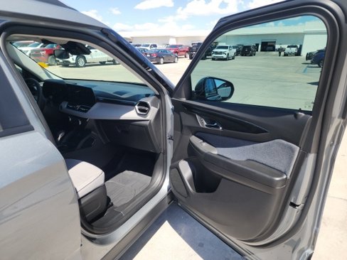 Used 2025 Chevrolet TrailBlazer LT w/ Convenience Package image 25