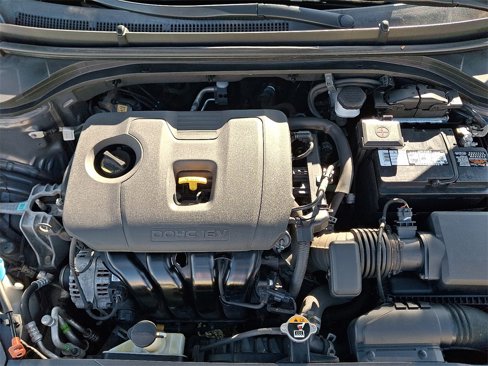 Used 2020 Hyundai Elantra Value Edition w/ Winter Weather Package image 28