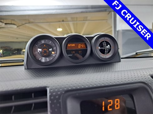 Used 2007 Toyota FJ Cruiser 4WD image 22