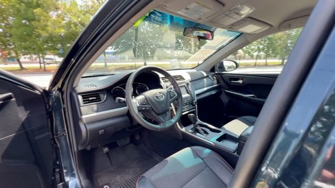 Used 2017 Toyota Camry image 35